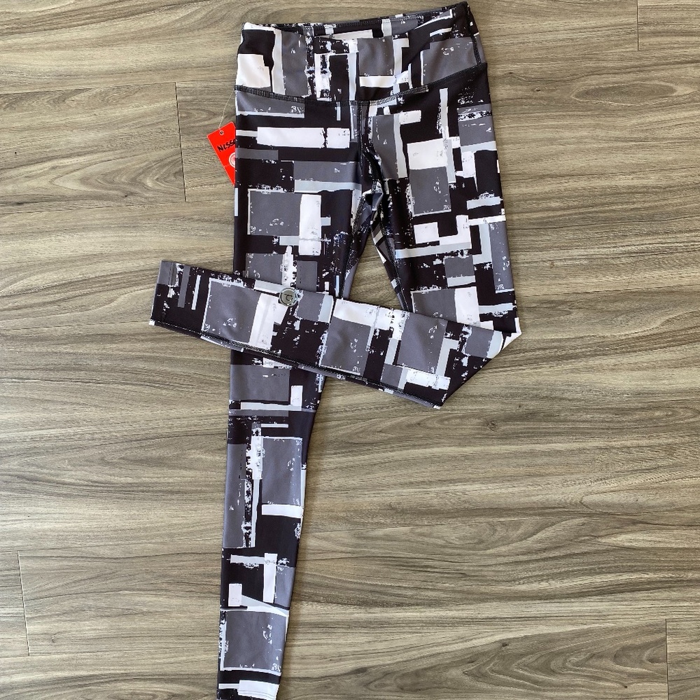 Splits 59 x Pure Barre Nessa Legging